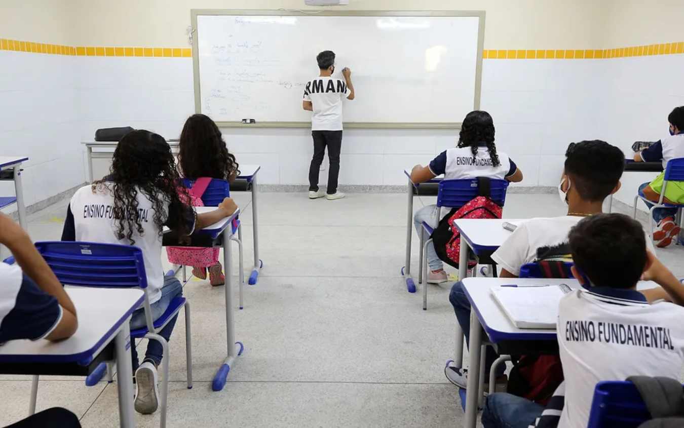 Matrículas 2025 na Rede Municipal de Ensino de Aracaju Têm Início