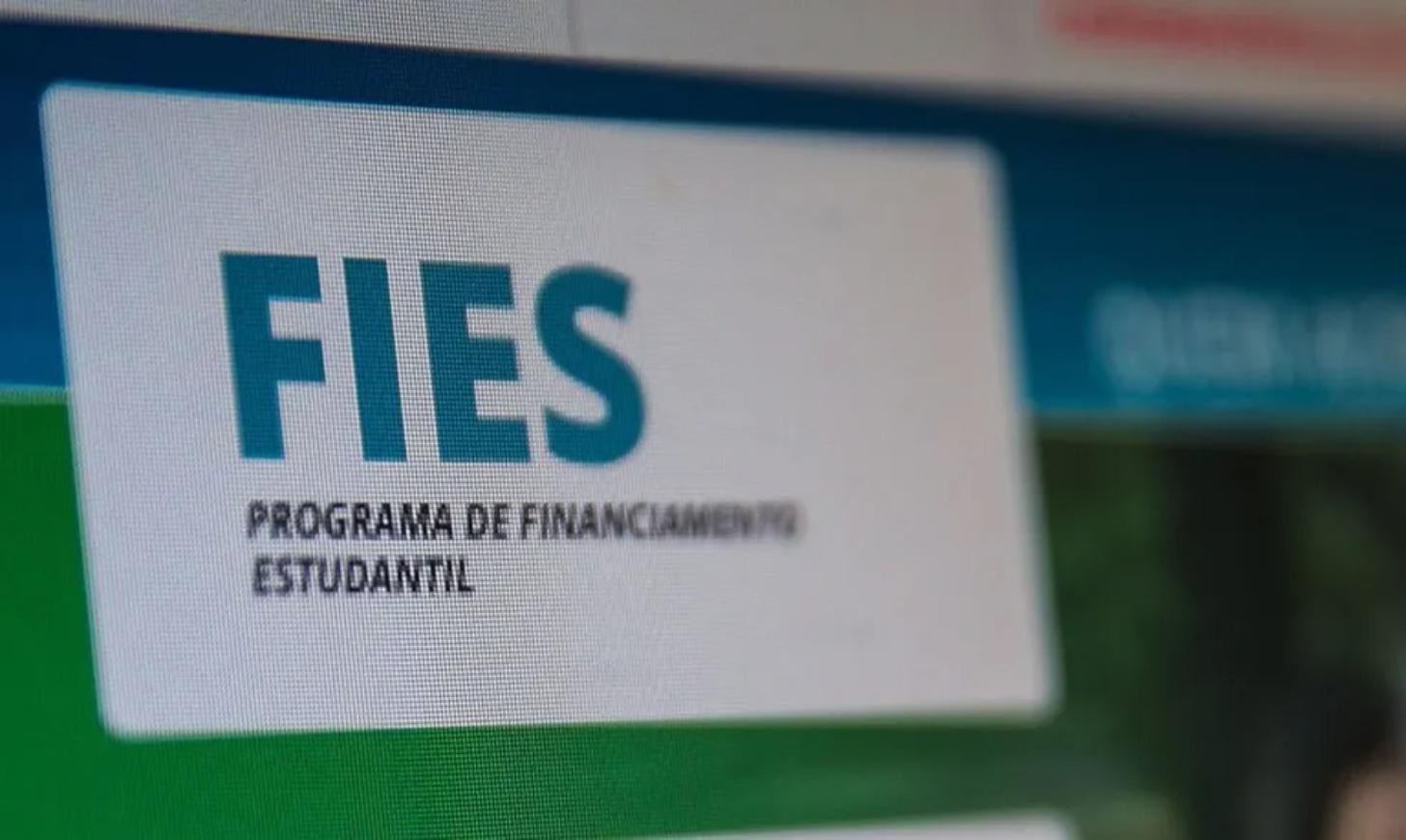 FIES - forma mais rápida de ingressar na universidade